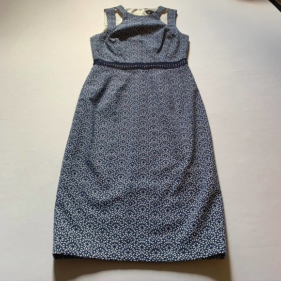 Maggy London Blue and White A-line dress US 4 - Picture 2 of 10